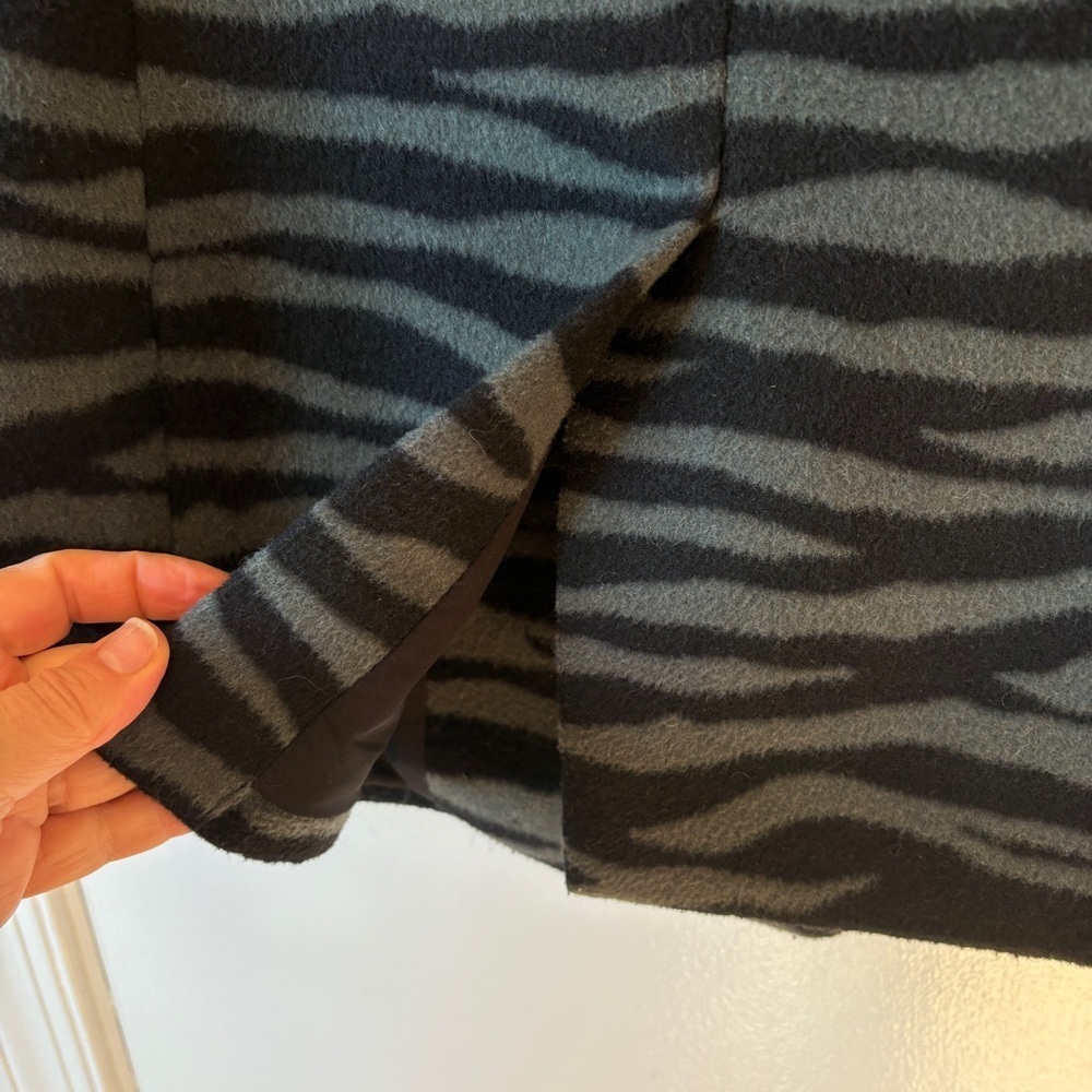 Ann Taylor Zebra sz 0 animal Print Blazer Trendy Felted Wool Blend Green - Picture 11 of 11